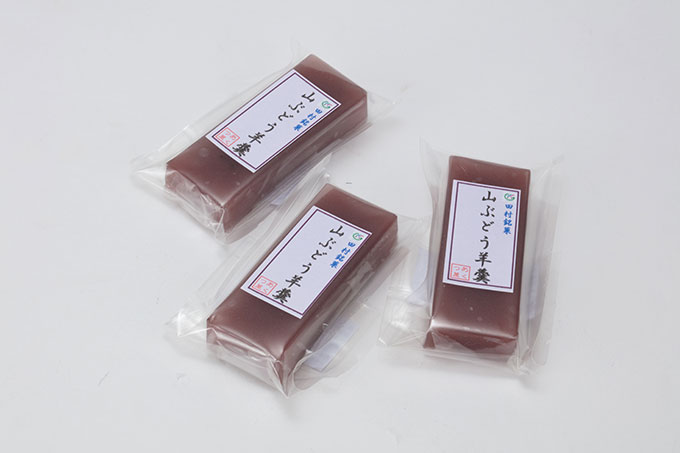 山ぶどう羊羹1